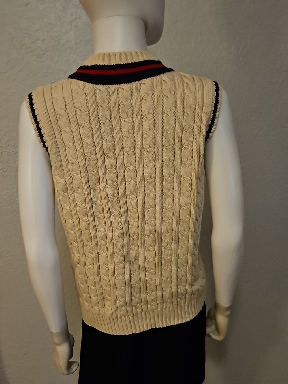 Vtg LAND'S END 1980s Cable-Knit V-Neck Varsity Academia Sweater Vest - Picture 6 of 9